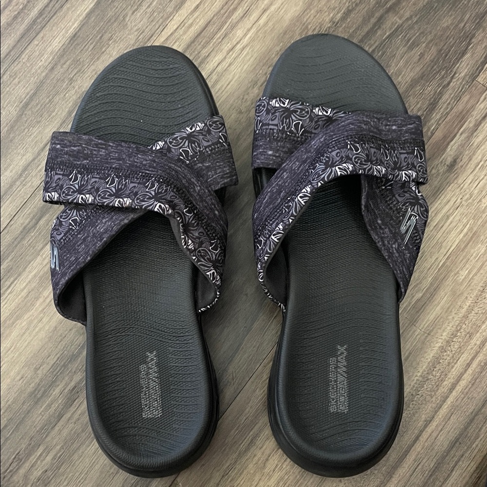 Women's Black Slide Sandals
